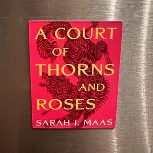 A Court of Thorns and Roses Book Magnet